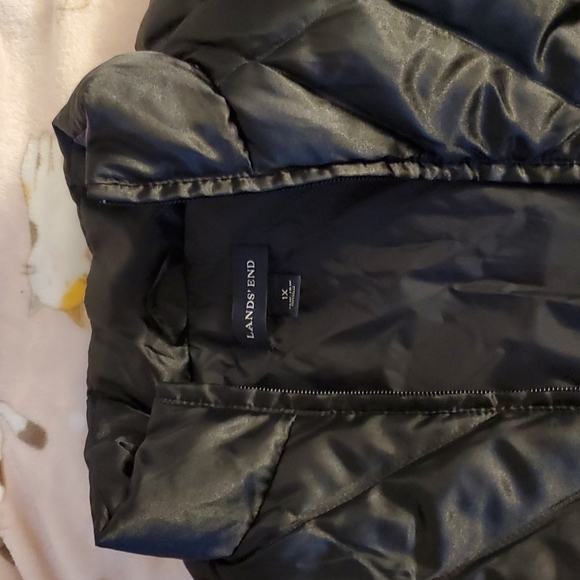 Land's End Women's black quilted outerwear vest size 1X - Picture 2 of 5